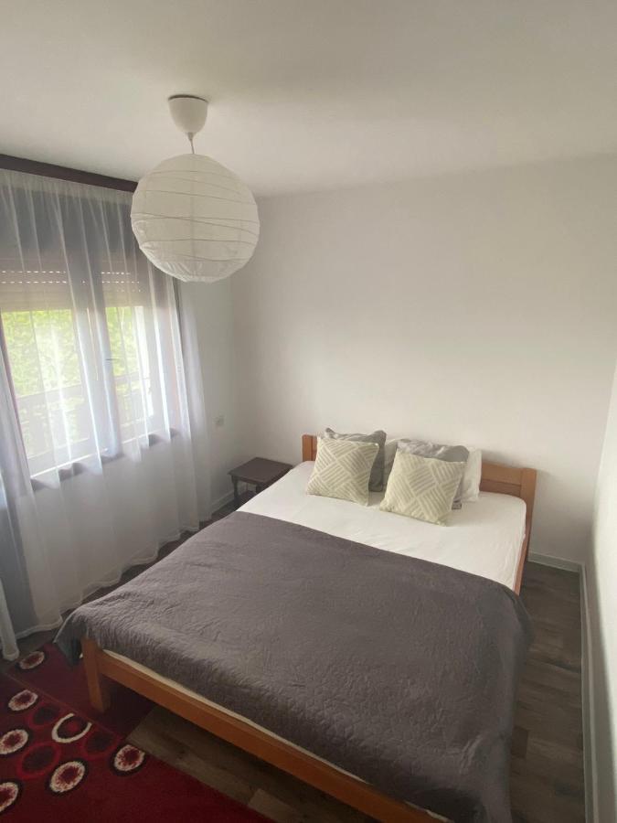 Villa Vikendica I Vajat Vrbica à Kalesija Extérieur photo