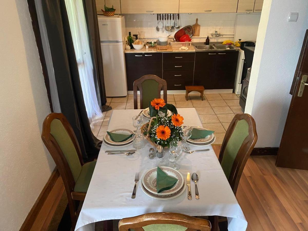Villa Vikendica I Vajat Vrbica à Kalesija Extérieur photo