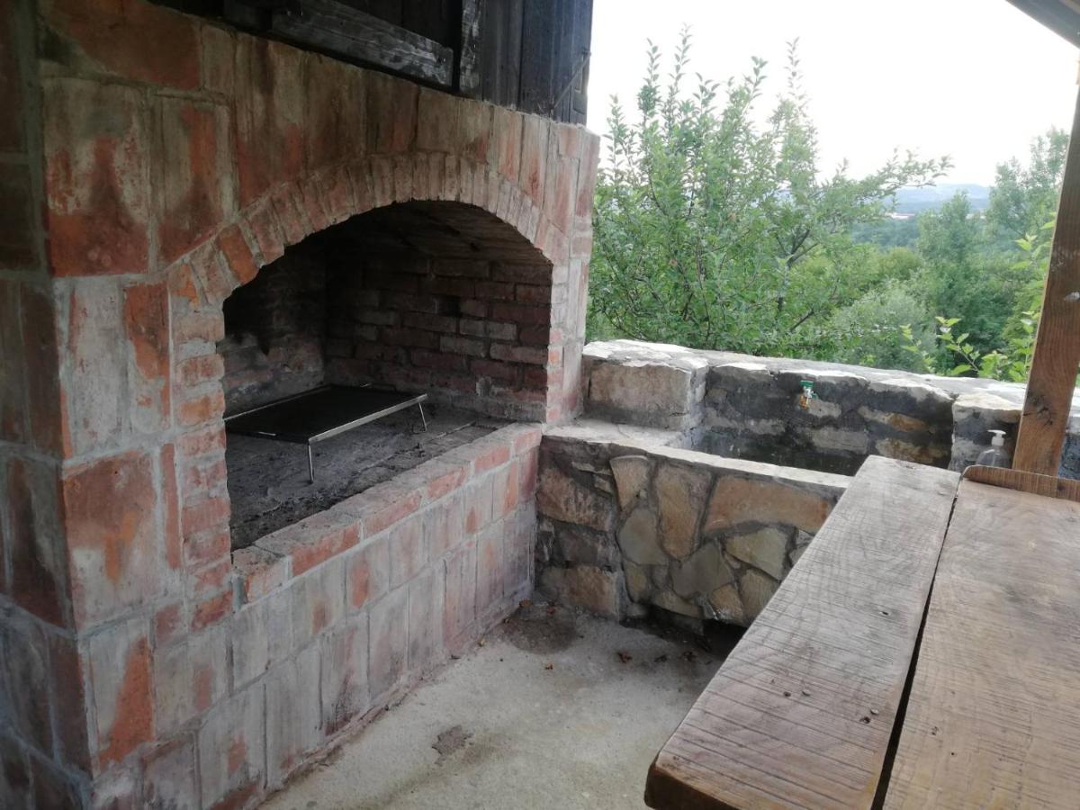 Villa Vikendica I Vajat Vrbica à Kalesija Extérieur photo