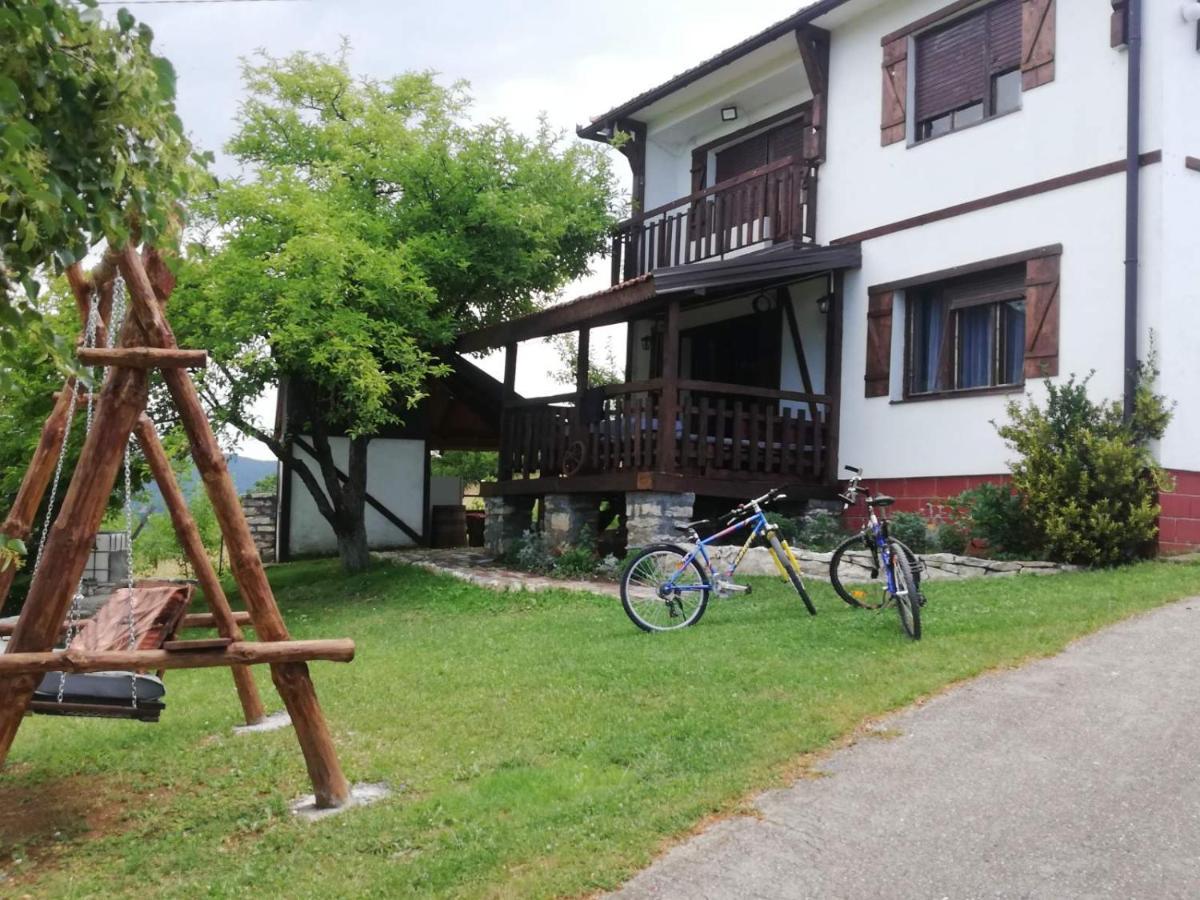 Villa Vikendica I Vajat Vrbica à Kalesija Chambre photo