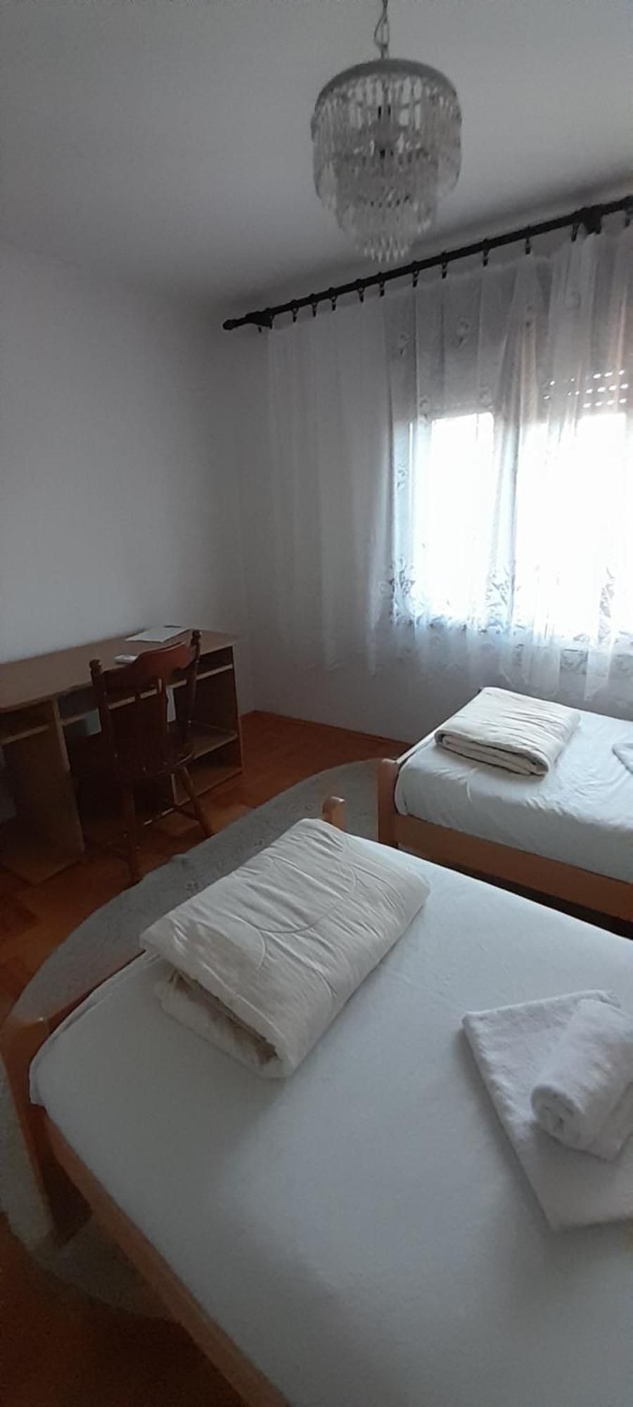 Villa Vikendica I Vajat Vrbica à Kalesija Chambre photo