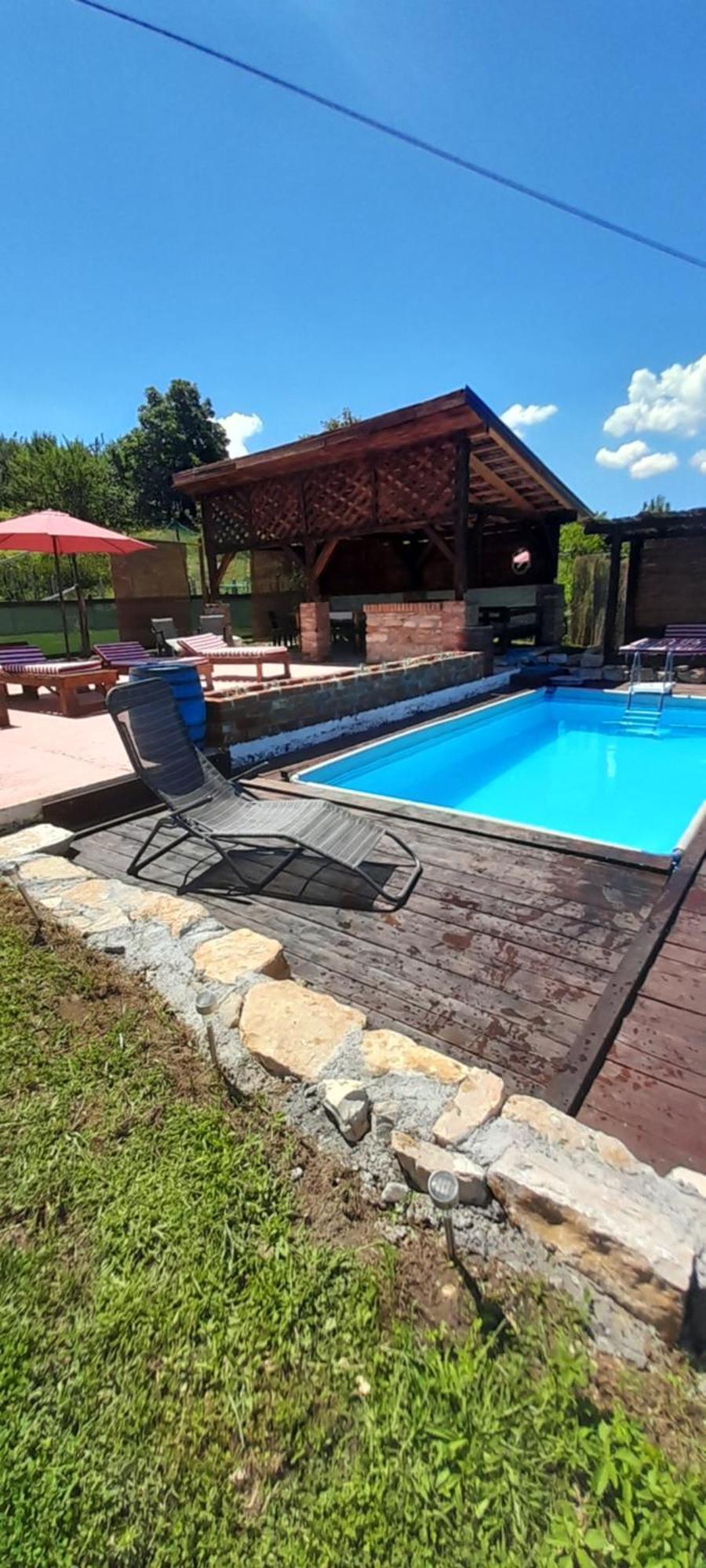 Villa Vikendica I Vajat Vrbica à Kalesija Extérieur photo